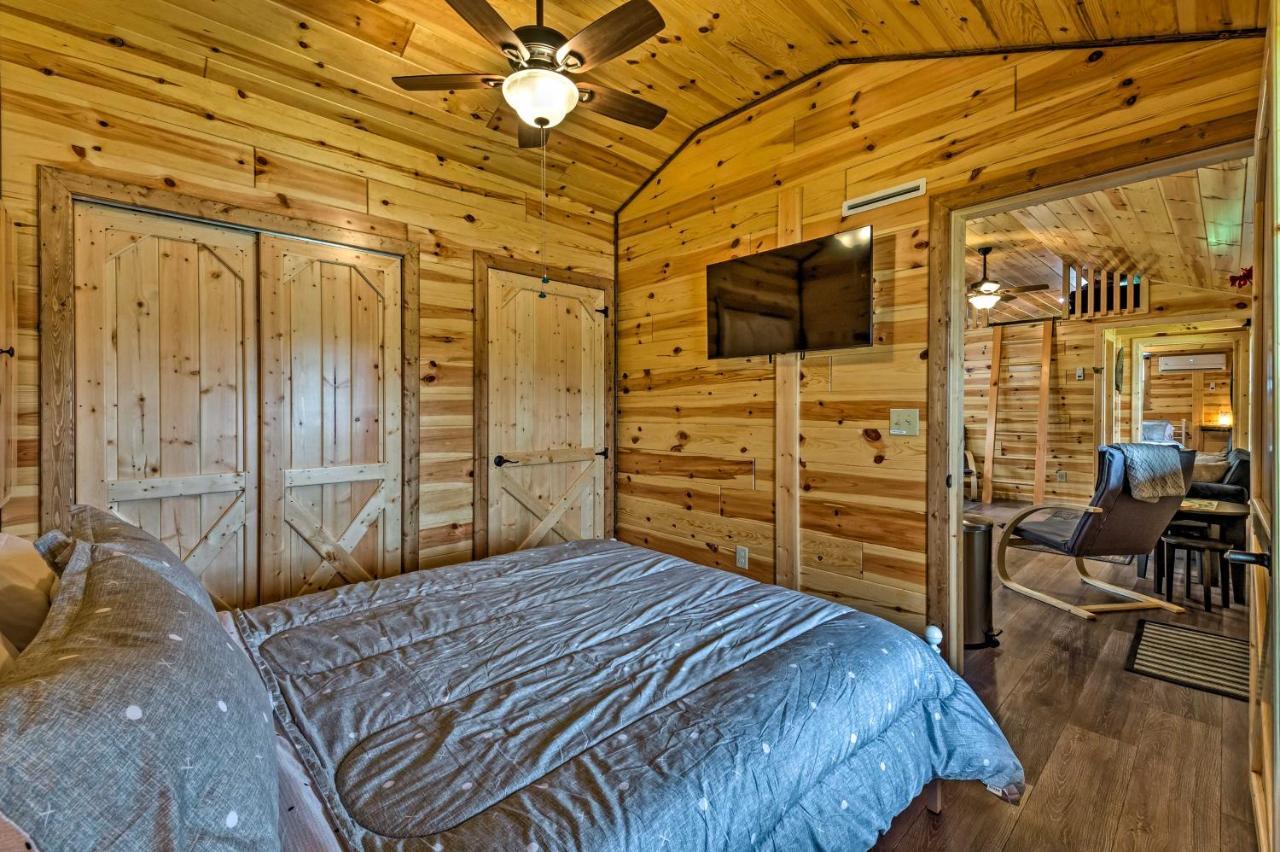 Cozy Lakefront Cabin With On-Site Waterfall And Hiking Cub Run Exterior photo