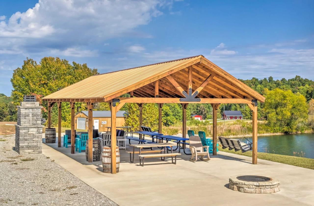 Cozy Lakefront Cabin With On-Site Waterfall And Hiking Cub Run Exterior photo